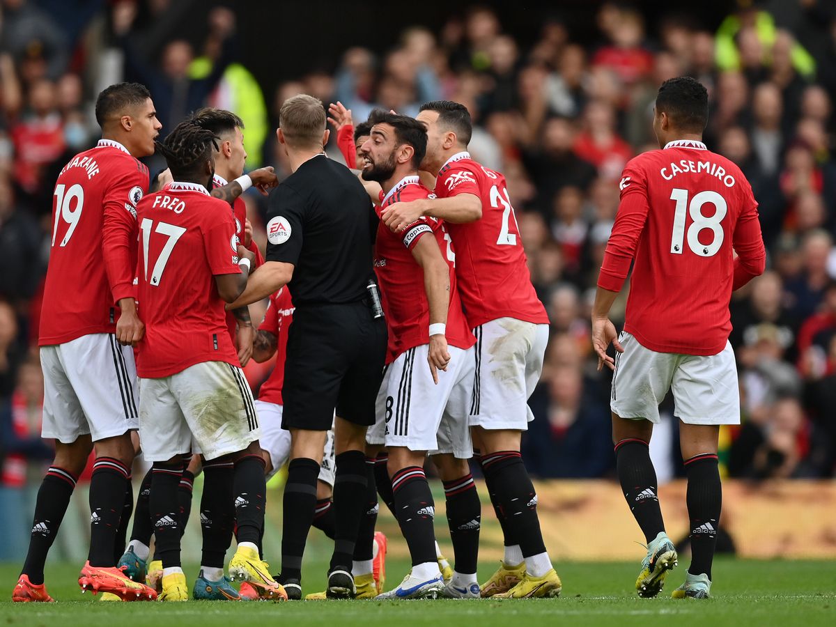 What Manchester United manager Erik ten Hag said about referee's performance vs Newcastle - Manchester Evening News