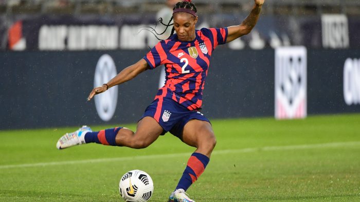 Crystal Dunn, one of the world's best soccer players, feels 'like someone has dimmed my light'