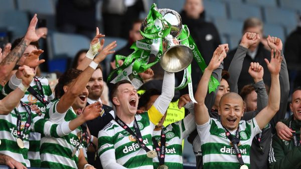 Áo Câu Lạc Bộ Celtic 2023/2024 - "Tâm Điểm Chú Ý" Tại Mùa Giải Mới