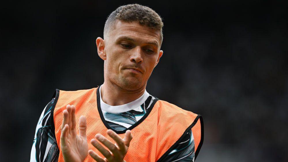 Kieran Trippier: Hậu vệ Newcastle United muốn rời câu lạc bộ trong tháng này - BBC Sport