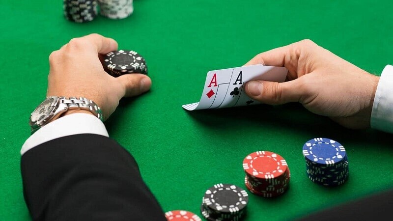 Cách chơi poker, luật chơi poker chuẩn quốc tế mới nhất