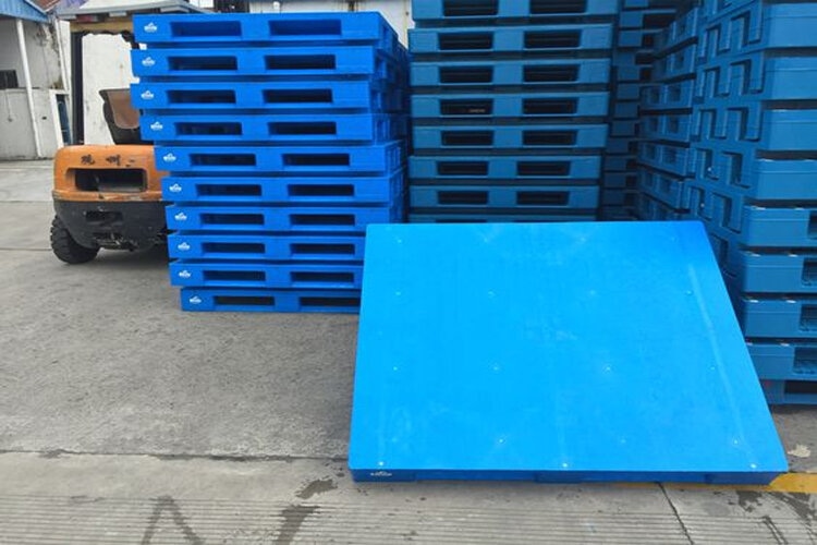 các loại pallet nhựa