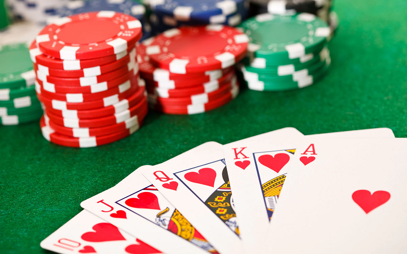 Cách Chơi Poker Dễ Hiểu Dành Cho Những Người Mới Bắt Đầu