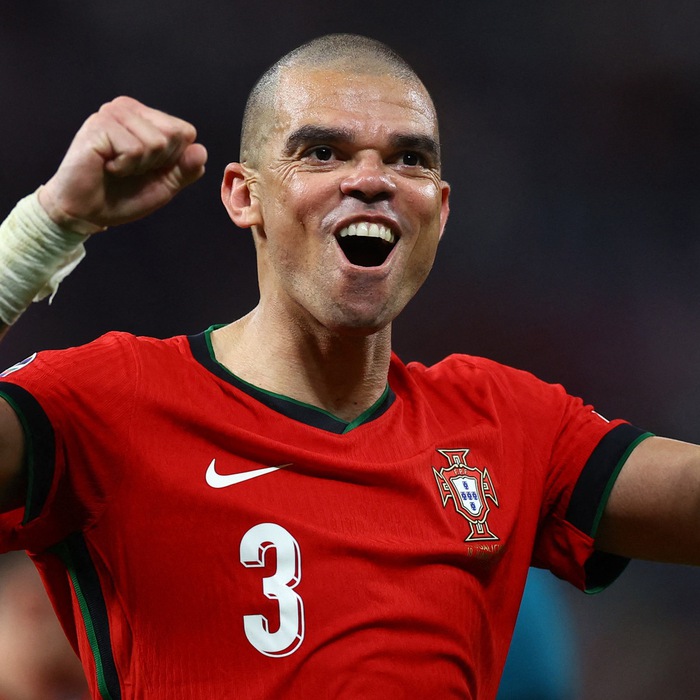 Pepe và Ronaldo là những cầu thủ lớn tuổi nhất tham dự Euro - Tuổi Trẻ Online