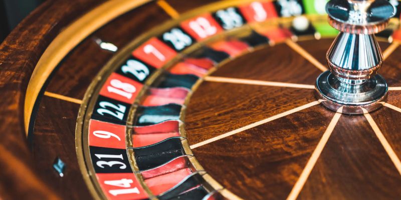 Hướng dẫn chơi Roulette chi tiết từ một nhà cái uy tín