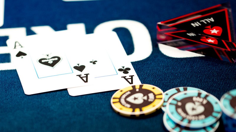 Chia sẻ kinh nghiệm chơi Texas Poker Wi88 của bạn để đánh bại đối thủ - wi88
