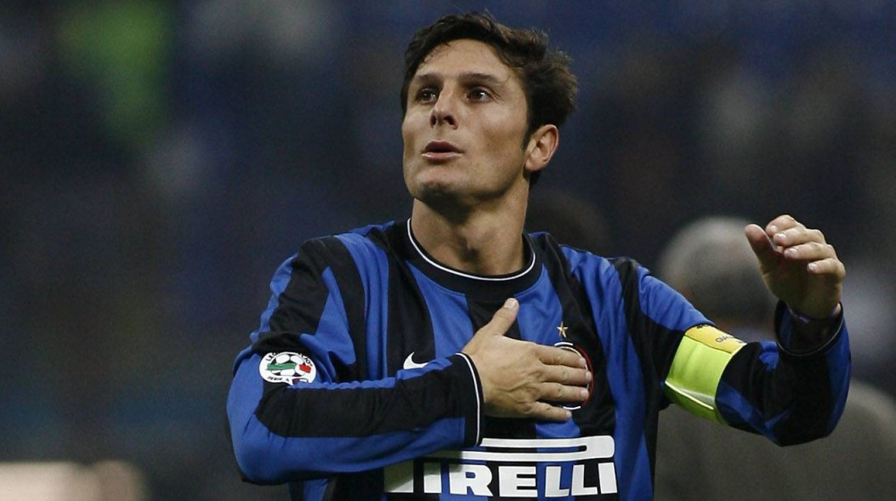 Javier Adelmar - Sự nghiệp của cầu thủ vĩ đại thành Milan