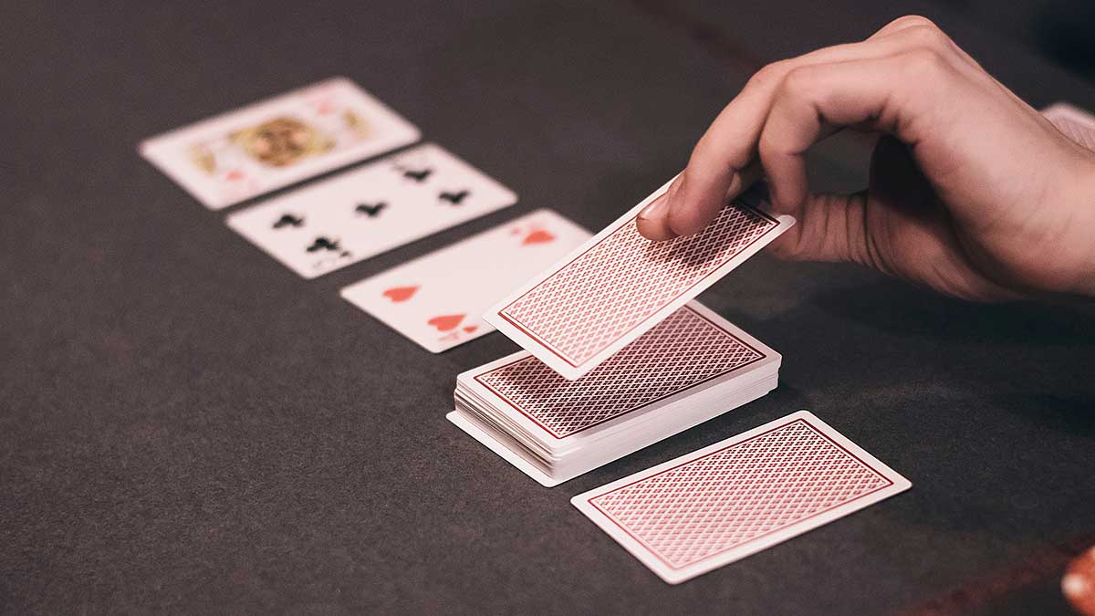 Fold Equity trong poker là gì? | Natural8