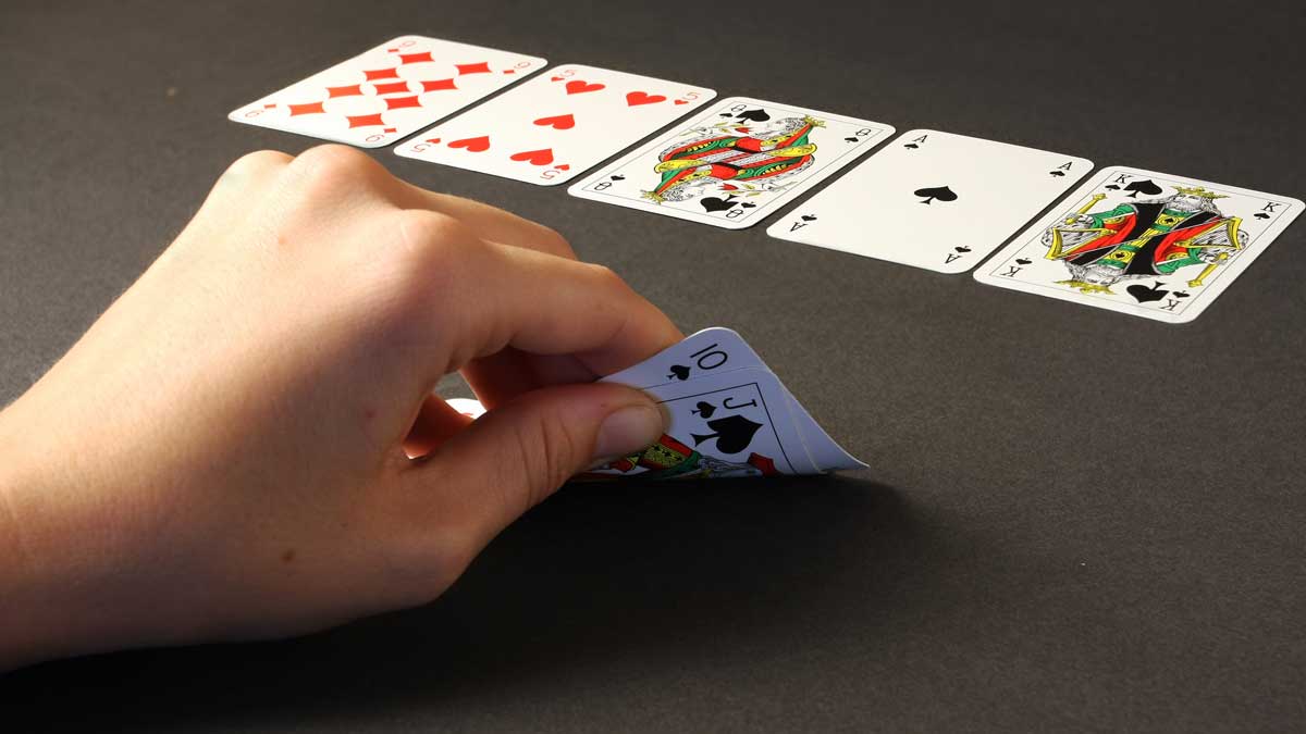 Tỷ lệ thắng và cách xác định tỷ lệ thắng trong Poker | Natural8