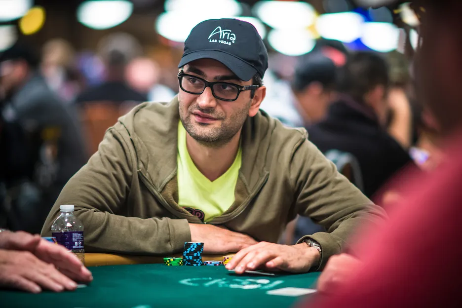 Antonio Esfandiari Là Ai? Huyền Thoại Poker Với Cái Tên Wizard